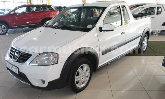 Tenga Tsaru Nissan NV200 Chena Mota in Borrowdale in Harare Tenga Tsaru Nissan NV200 Chena Mota in Borrowdale in Harare