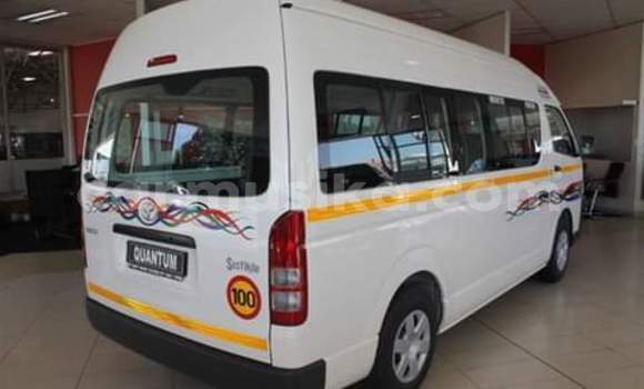 Tenga Tsaru Toyota 4Runner Chena Mota in Borrowdale in Harare Tenga Tsaru Toyota 4Runner Chena Mota in Borrowdale in Harare