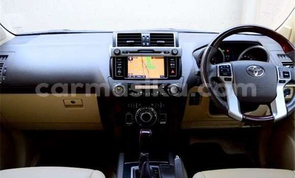 Tenga Tsaru Toyota Land Cruiser Prado Sirivha Mota in Beitbridge in Matabeleland South Tenga Tsaru Toyota Land Cruiser Prado Sirivha Mota in Beitbridge in Matabeleland South