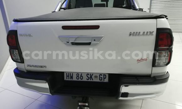 Nunua Ilio tumika Toyota Hilux Nyeupe Gari ndani ya Beitbridge nchini Matabeleland Kusini Nunua Ilio tumika Toyota Hilux Nyeupe Gari ndani ya Beitbridge nchini Matabeleland Kusini