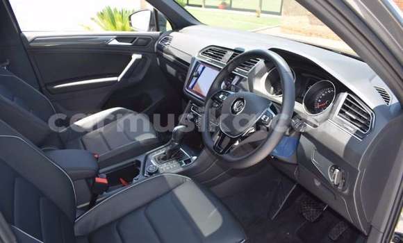 Buy Used Volkswagen Tiguan Silver Car in Beitbridge in Matabeleland South Buy Used Volkswagen Tiguan Silver Car in Beitbridge in Matabeleland South