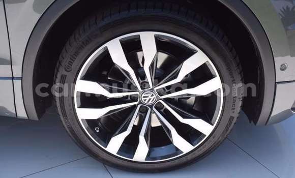 Buy Used Volkswagen Tiguan Silver Car in Beitbridge in Matabeleland South Buy Used Volkswagen Tiguan Silver Car in Beitbridge in Matabeleland South