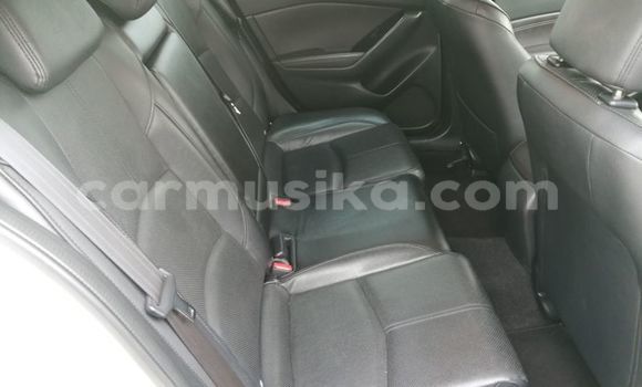 Buy Used Mazda Mazda 2 White Car in Beitbridge in Matabeleland South Buy Used Mazda Mazda 2 White Car in Beitbridge in Matabeleland South