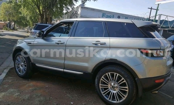 Nunua Ilio tumika Land Rover Range Rover Evoque Fedha Gari ndani ya Beitbridge nchini Matabeleland Kusini Nunua Ilio tumika Land Rover Range Rover Evoque Fedha Gari ndani ya Beitbridge nchini Matabeleland Kusini