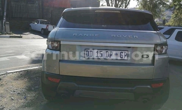 Nunua Ilio tumika Land Rover Range Rover Evoque Fedha Gari ndani ya Beitbridge nchini Matabeleland Kusini Nunua Ilio tumika Land Rover Range Rover Evoque Fedha Gari ndani ya Beitbridge nchini Matabeleland Kusini