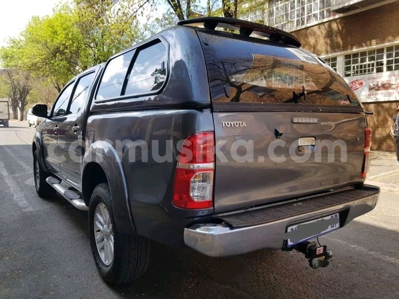 Big with watermark toyota hilux matabeleland south beitbridge 17123