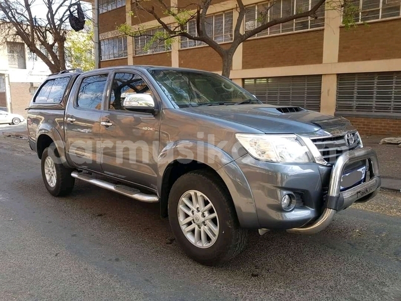 Big with watermark toyota hilux matabeleland south beitbridge 17123