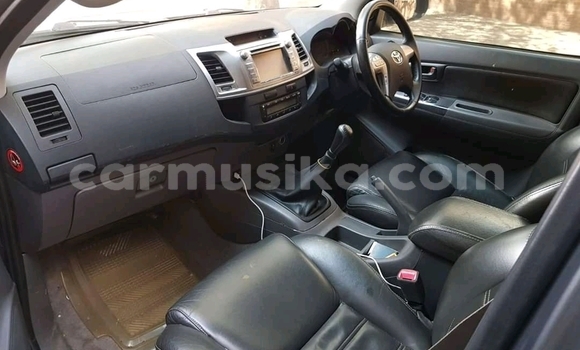 Tenga Tsaru Toyota Hilux Chena Mota in Beitbridge in Matabeleland South Tenga Tsaru Toyota Hilux Chena Mota in Beitbridge in Matabeleland South