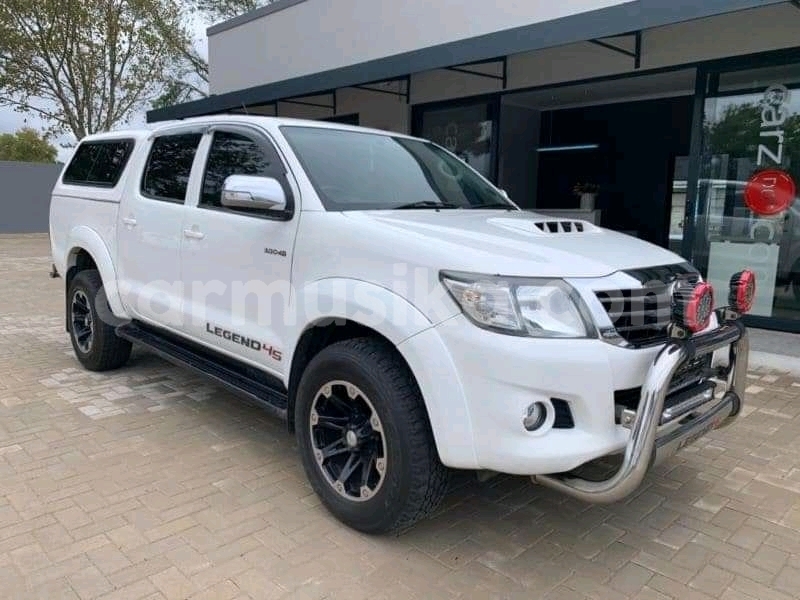 Big with watermark toyota hilux matabeleland south beitbridge 17124