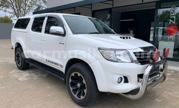 Nunua Ilio tumika Toyota Hilux Nyeupe Gari ndani ya Beitbridge nchini Matabeleland Kusini Nunua Ilio tumika Toyota Hilux Nyeupe Gari ndani ya Beitbridge nchini Matabeleland Kusini