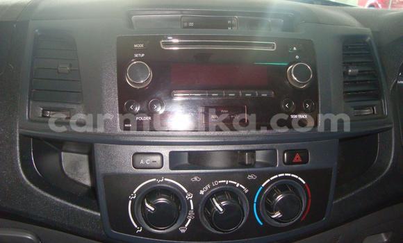 Buy Used Toyota Hilux White Car in Harare in Harare Buy Used Toyota Hilux White Car in Harare in Harare