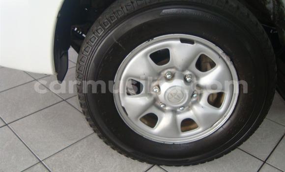 Buy Used Toyota Hilux White Car in Harare in Harare Buy Used Toyota Hilux White Car in Harare in Harare