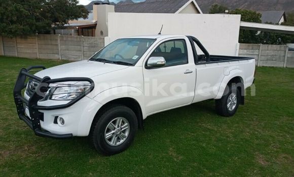 Acheter Occasion Voiture Toyota Hilux Blanc à Kwekwe, Midlands Acheter Occasion Voiture Toyota Hilux Blanc à Kwekwe, Midlands