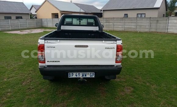 Acheter Occasion Voiture Toyota Hilux Blanc à Kwekwe, Midlands Acheter Occasion Voiture Toyota Hilux Blanc à Kwekwe, Midlands