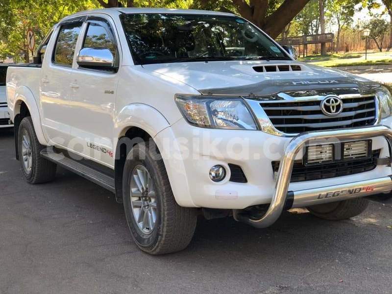 Big with watermark toyota hilux matabeleland south beitbridge 17152