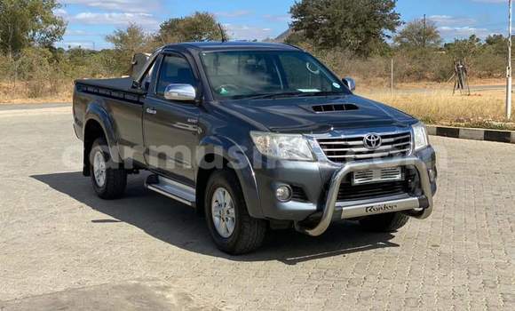 Buy Used Toyota Hilux Black Car in Beitbridge in Matabeleland South Buy Used Toyota Hilux Black Car in Beitbridge in Matabeleland South