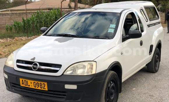 Acheter Occasion Voiture Opel Corsa Blanc à Beitbridge, Matabeleland South Acheter Occasion Voiture Opel Corsa Blanc à Beitbridge, Matabeleland South