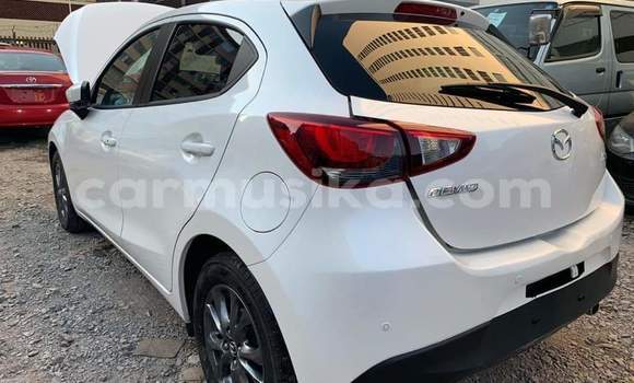 Buy Used Mazda Demio White Car in Beitbridge in Matabeleland South Buy Used Mazda Demio White Car in Beitbridge in Matabeleland South