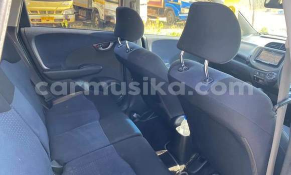 Buy Used Honda Fit Silver Car in Beitbridge in Matabeleland South Buy Used Honda Fit Silver Car in Beitbridge in Matabeleland South