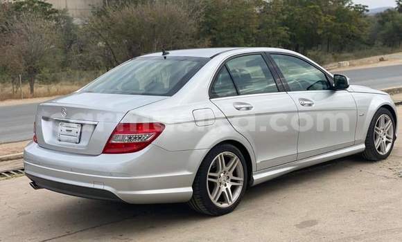 Tenga Tsaru Mercedes‒Benz C–Class Sirivha Mota in Beitbridge in Matabeleland South Tenga Tsaru Mercedes‒Benz C–Class Sirivha Mota in Beitbridge in Matabeleland South