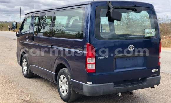 Buy Used Toyota Hiace Blue Car in Beitbridge in Matabeleland South Buy Used Toyota Hiace Blue Car in Beitbridge in Matabeleland South
