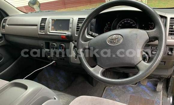 Tenga Tsaru Toyota Hilux Nhema Mota in Beitbridge in Matabeleland South Tenga Tsaru Toyota Hilux Nhema Mota in Beitbridge in Matabeleland South