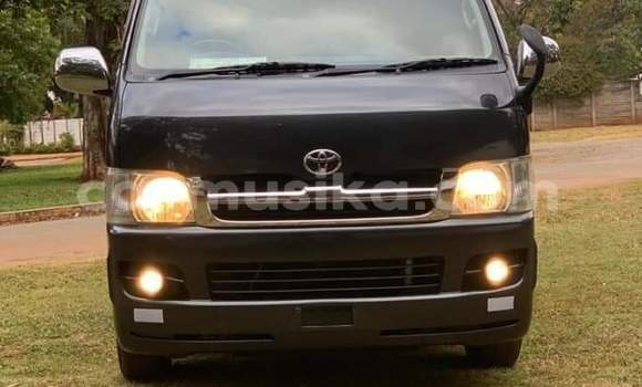 Tenga Tsaru Toyota Hilux Nhema Mota in Beitbridge in Matabeleland South Tenga Tsaru Toyota Hilux Nhema Mota in Beitbridge in Matabeleland South