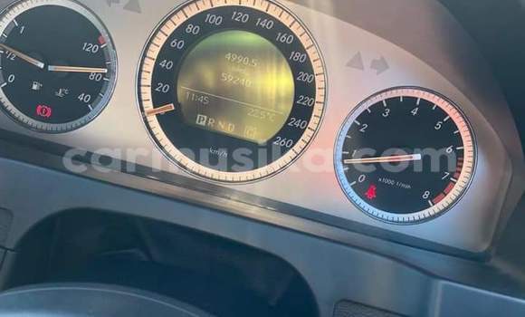 Acheter Occasion Voiture Mercedes‒Benz C–Class Blanc à Harare, Harare Acheter Occasion Voiture Mercedes‒Benz C–Class Blanc à Harare, Harare