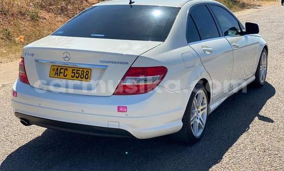 Acheter Occasion Voiture Mercedes‒Benz C–Class Blanc à Harare, Harare Acheter Occasion Voiture Mercedes‒Benz C–Class Blanc à Harare, Harare