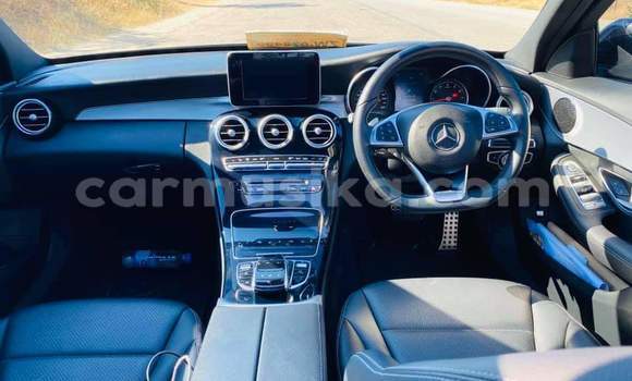 Tenga Tsaru Mercedes‒Benz C–Class Nhema Mota in Beitbridge in Matabeleland South Tenga Tsaru Mercedes‒Benz C–Class Nhema Mota in Beitbridge in Matabeleland South