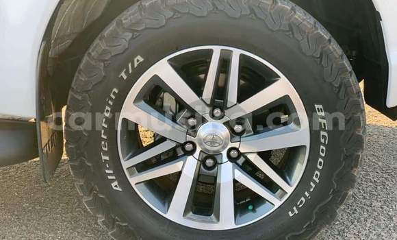 Tenga Tsaru Toyota Hilux Chena Mota in Beitbridge in Matabeleland South Tenga Tsaru Toyota Hilux Chena Mota in Beitbridge in Matabeleland South