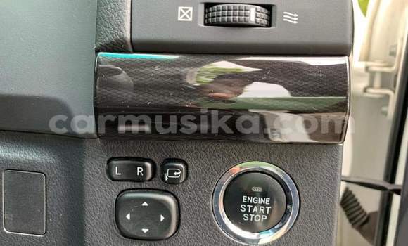 Tenga Tsaru Toyota Mark X Chena Mota in Beitbridge in Matabeleland South Tenga Tsaru Toyota Mark X Chena Mota in Beitbridge in Matabeleland South