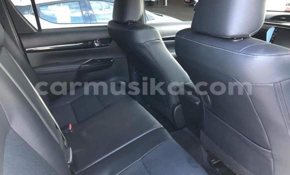 Tenga Tsaru Toyota Hilux Chena Mota in Beitbridge in Matabeleland South Tenga Tsaru Toyota Hilux Chena Mota in Beitbridge in Matabeleland South