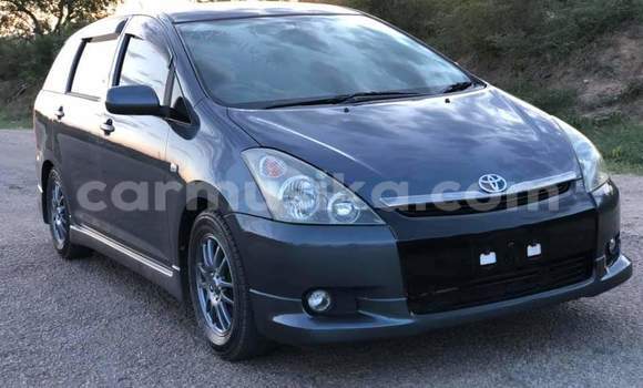 Acheter Occasion Voiture Toyota Wish Blanc à Beitbridge, Matabeleland South