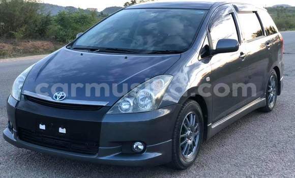 Buy Used Toyota Wish White Car in Beitbridge in Matabeleland South Buy Used Toyota Wish White Car in Beitbridge in Matabeleland South