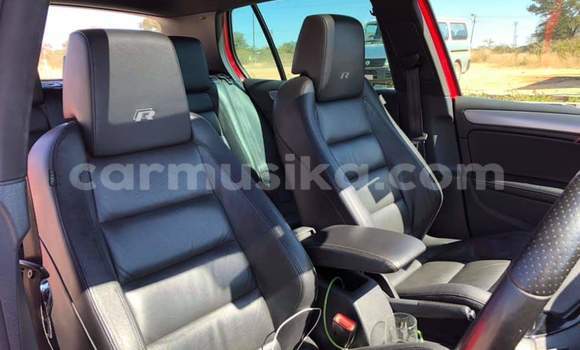 Tenga Tsaru Volkswagen Golf R Tsvuku Mota in Beitbridge in Matabeleland South Tenga Tsaru Volkswagen Golf R Tsvuku Mota in Beitbridge in Matabeleland South