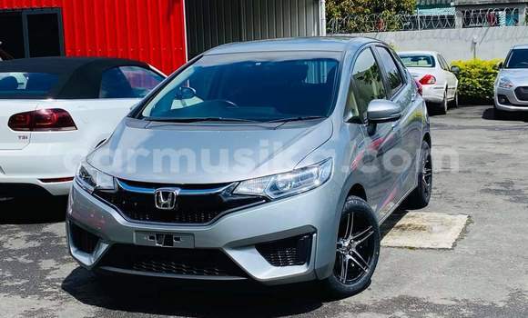 Buy Used Honda Fit Silver Car in Beitbridge in Matabeleland South