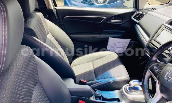 Buy Used Honda Fit Silver Car in Beitbridge in Matabeleland South Buy Used Honda Fit Silver Car in Beitbridge in Matabeleland South