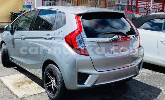 Buy Used Honda Fit Silver Car in Beitbridge in Matabeleland South Buy Used Honda Fit Silver Car in Beitbridge in Matabeleland South