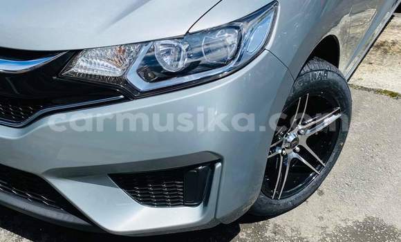 Buy Used Honda Fit Silver Car in Beitbridge in Matabeleland South Buy Used Honda Fit Silver Car in Beitbridge in Matabeleland South