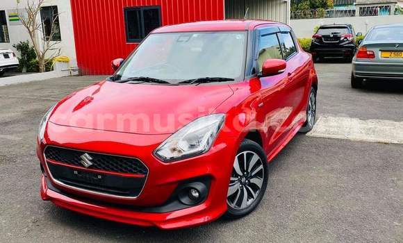 Acheter Occasion Voiture Suzuki Swift Rouge à Beitbridge, Matabeleland South