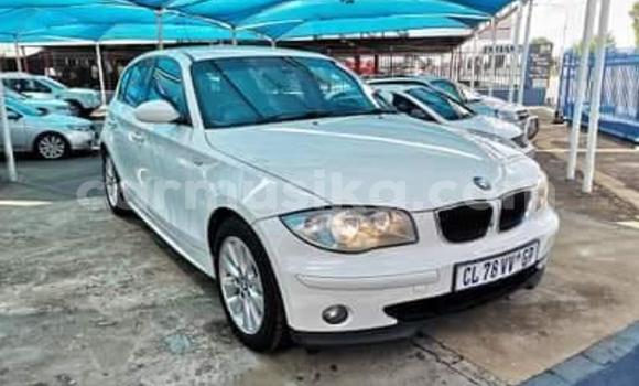 Nunua Ilio tumika BMW 3–Series Nyeupe Gari ndani ya Beitbridge nchini Matabeleland Kusini