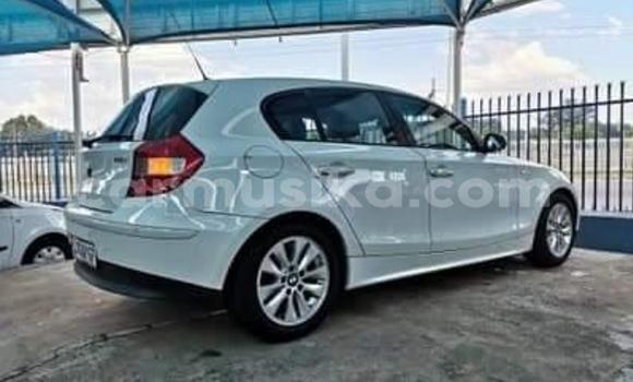 Tenga Tsaru BMW 3–Series Chena Mota in Beitbridge in Matabeleland South Tenga Tsaru BMW 3–Series Chena Mota in Beitbridge in Matabeleland South