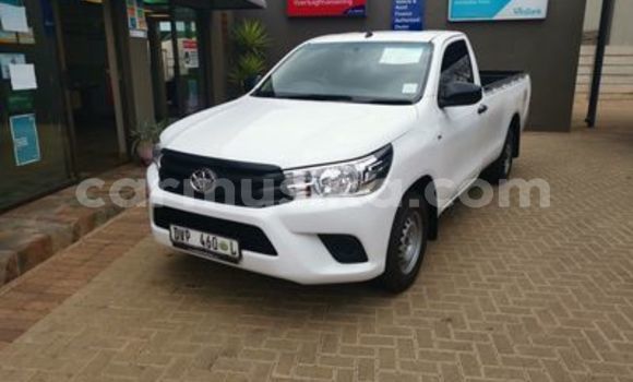 Acheter Occasion Voiture Toyota Hilux Blanc à Beitbridge, Matabeleland South Acheter Occasion Voiture Toyota Hilux Blanc à Beitbridge, Matabeleland South
