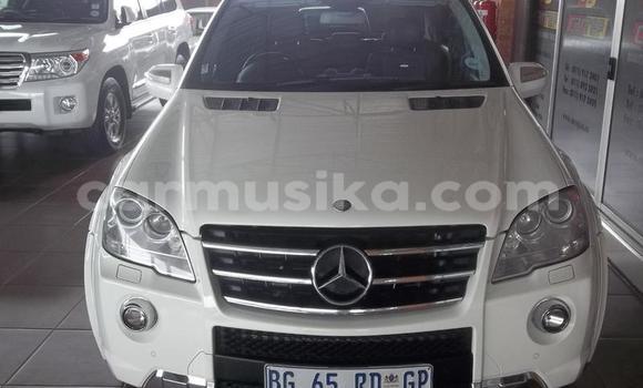Acheter Occasion Voiture Mercedes‒Benz ML–Class Blanc à Beitbridge, Matabeleland South Acheter Occasion Voiture Mercedes‒Benz ML–Class Blanc à Beitbridge, Matabeleland South