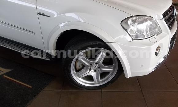 Acheter Occasion Voiture Mercedes‒Benz ML–Class Blanc à Beitbridge, Matabeleland South Acheter Occasion Voiture Mercedes‒Benz ML–Class Blanc à Beitbridge, Matabeleland South