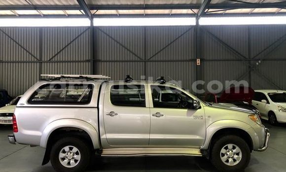 Nunua Ilio tumika Toyota Hilux Fedha Gari ndani ya Beitbridge nchini Matabeleland Kusini Nunua Ilio tumika Toyota Hilux Fedha Gari ndani ya Beitbridge nchini Matabeleland Kusini