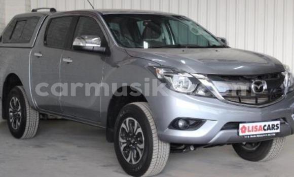 Nunua Ilio tumika Mazda BT-50 Fedha Gari ndani ya Borrowdale nchini Harare Nunua Ilio tumika Mazda BT-50 Fedha Gari ndani ya Borrowdale nchini Harare