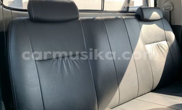 Buy Used Toyota Hilux White Car in Beitbridge in Matabeleland South Buy Used Toyota Hilux White Car in Beitbridge in Matabeleland South