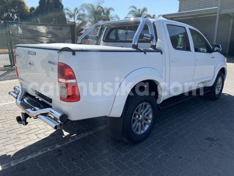 Big with watermark toyota hilux matabeleland south beitbridge 17240